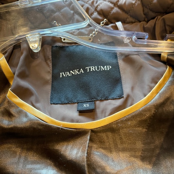 Ivanka Trump Brown Polyester Women's Faux Fur Hood Zip Quilted Hooded Jacket Xs! - Picture 2 of 16